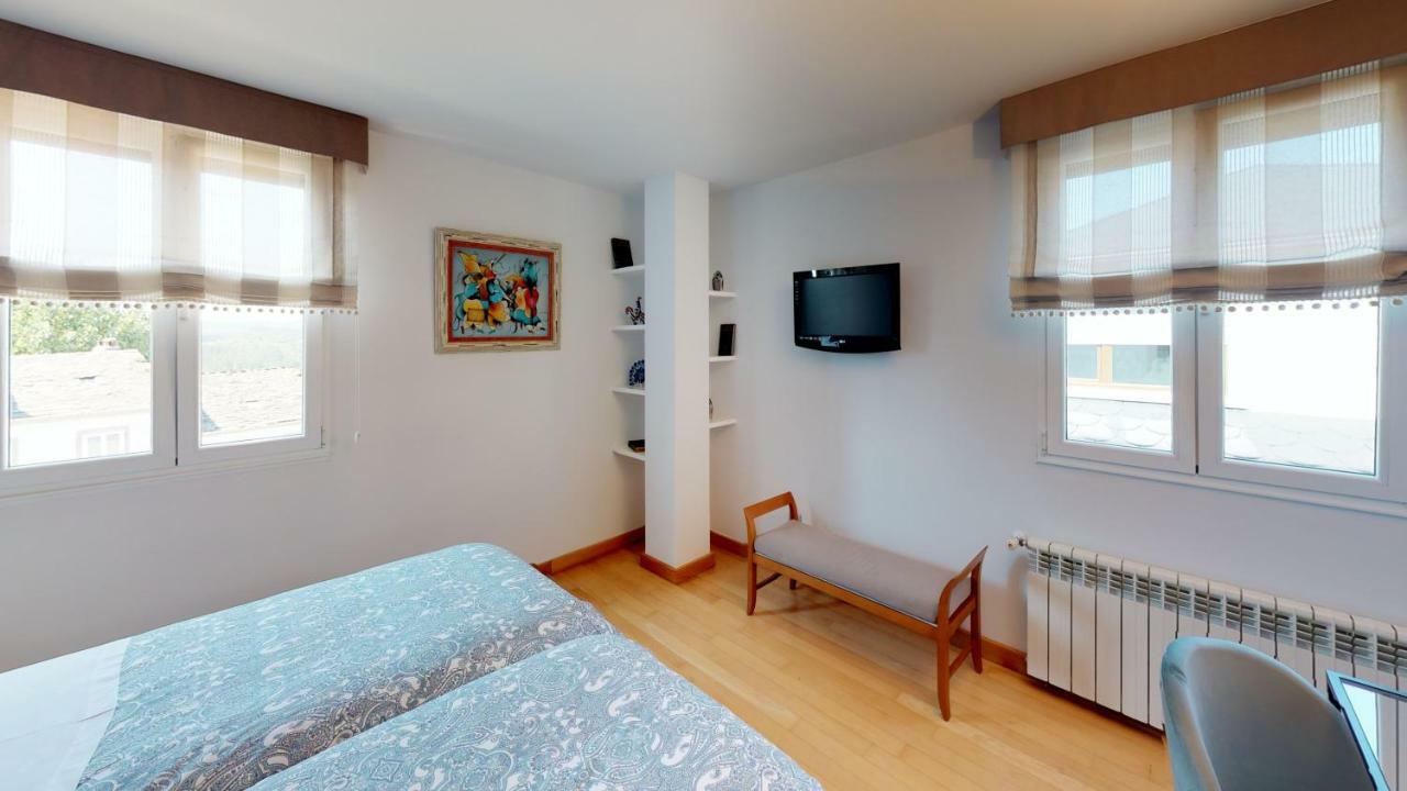 ויאלבה Pension Suites Camino Norte מראה חיצוני תמונה