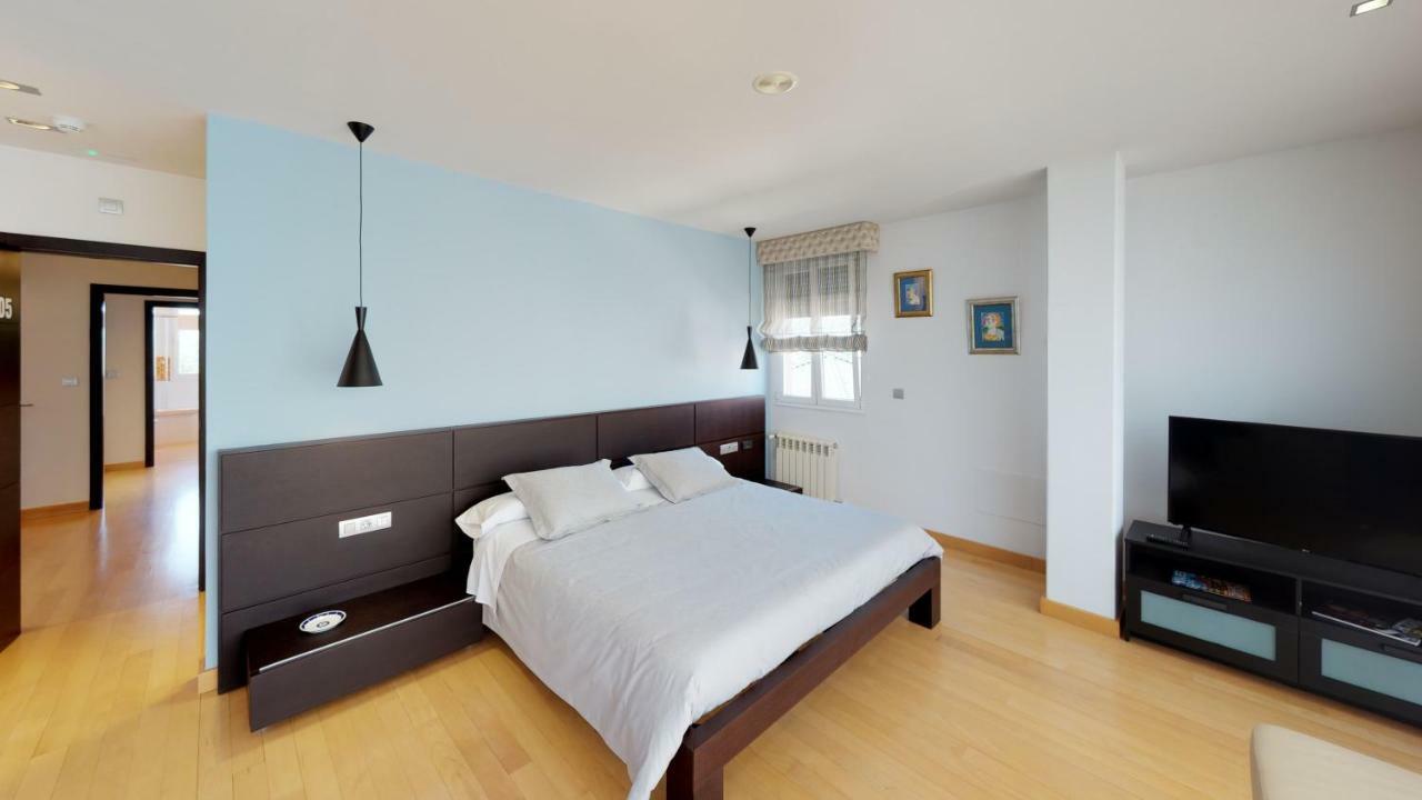 ויאלבה Pension Suites Camino Norte מראה חיצוני תמונה