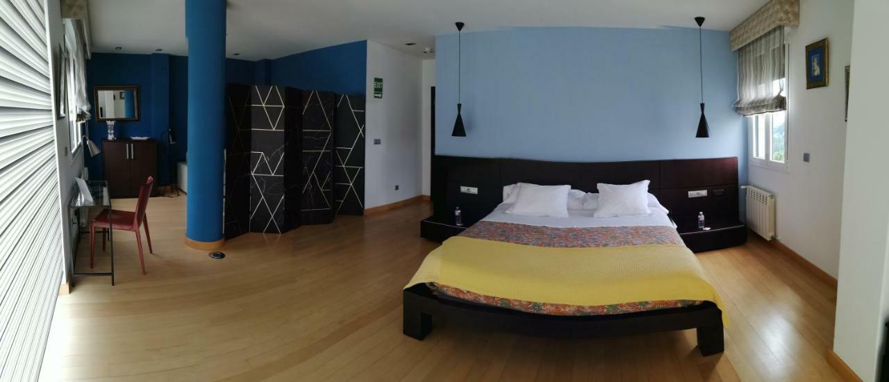 ויאלבה Pension Suites Camino Norte מראה חיצוני תמונה